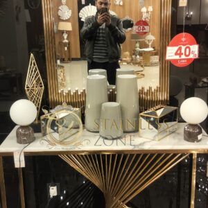 كونسول ذهبي ورخام